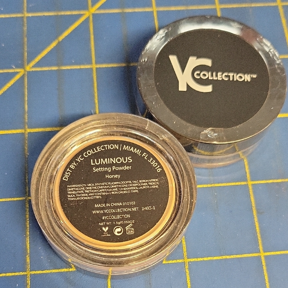 YC Collection Luminous Setting Powder - Honey New Sealed Jar